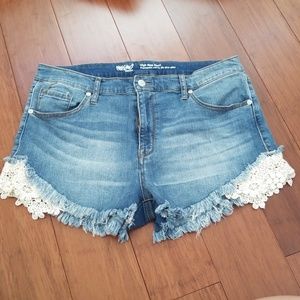 Frayed Lace Denim Shorts Size 16